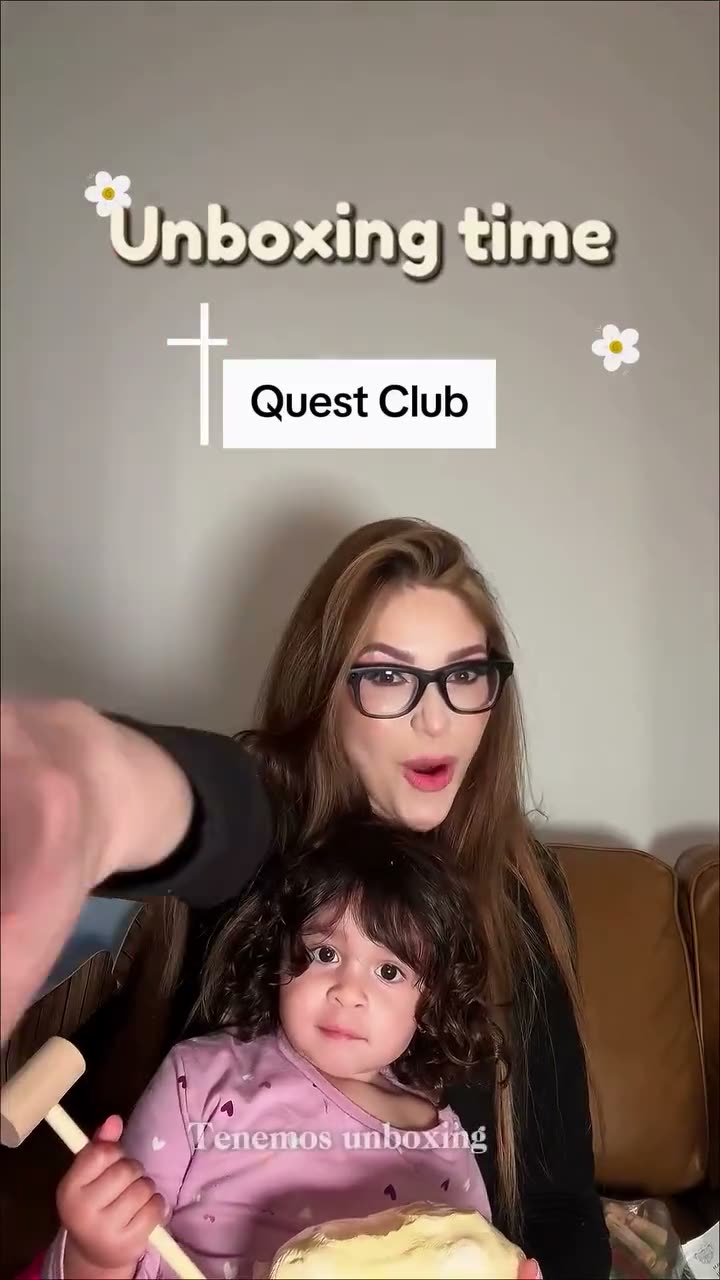 Mom and daughter Quest Club unboxing (en español)